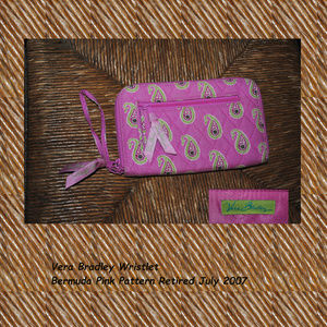 VERA BRADLEY Wallet Wristlet Bermuda Pink Retired